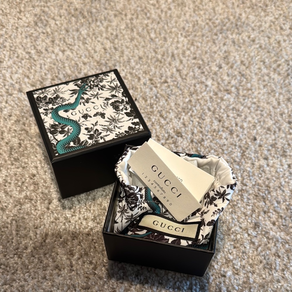 Gucci Silver Bracelet - Picture 10 of 10
